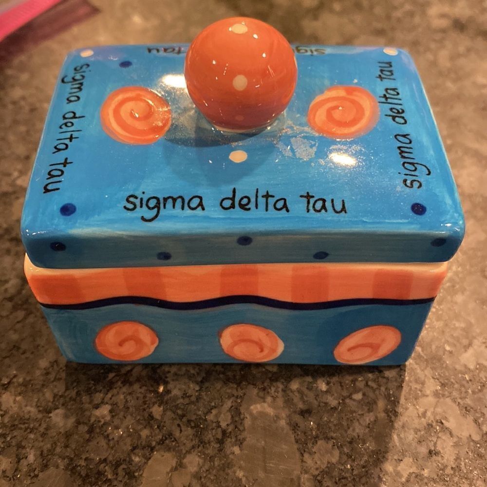 Sigma Delta Tau Trinket Gift Box